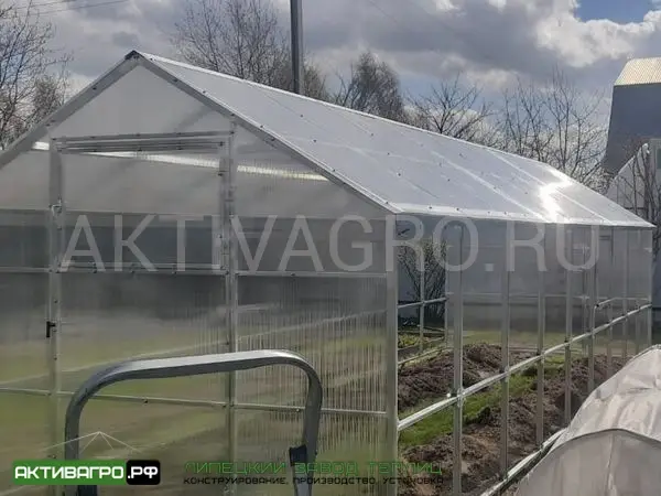 Теплица Ударница Англичанка, ширина 2.5 м, труба 40х20 Теплица Ударница Англичанка, ширина 2.5 м, труба 40х20